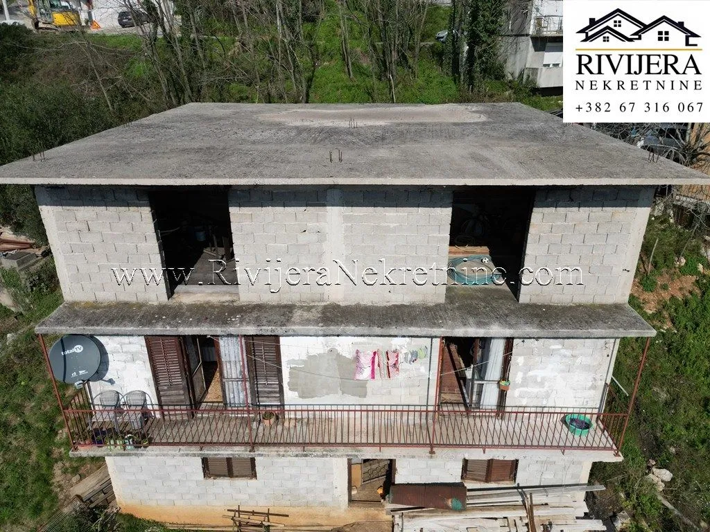 Prodaja, kuća, 232m², Sušćepan, Herceg Novi