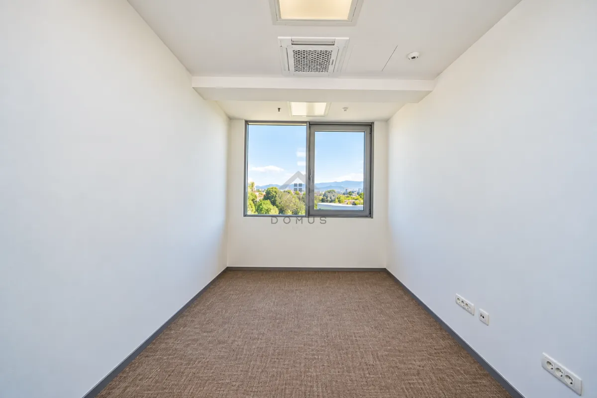Rent, office space, 100m², Donja Gorica, Podgorica
