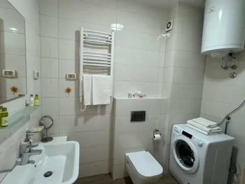 Izdavanje, dvosoban stan, 75m², Podgorica, Crna Gora - image 3