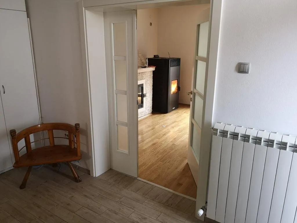 Izdavanje, stan, 350m², Vranići, Podgorica