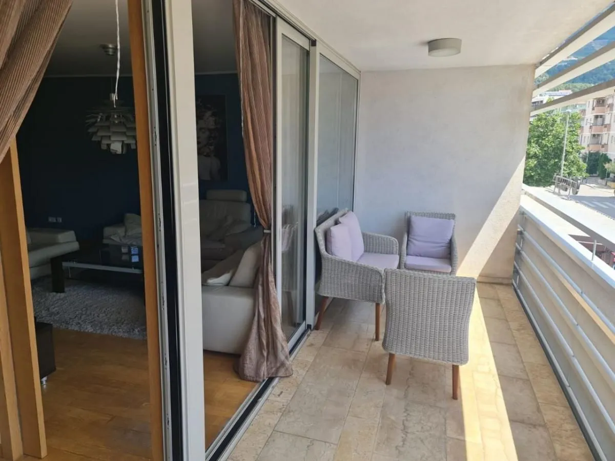 Prodaja, dvosoban stan, 85m², Budva, Crna Gora