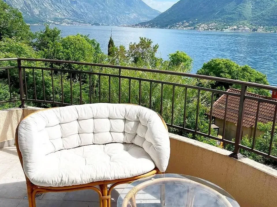 Prodaja, dvosoban stan, 87m², Dražin Vrt, Kotor