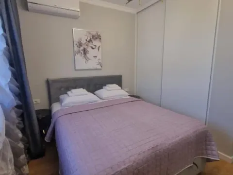 Prodaja, jednosoban stan, 46m², Centar, Budva - image 7