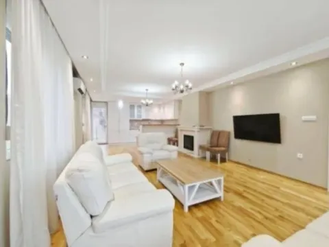 Izdavanje,  kuća, 135m2, Murtovina, Podgorica
