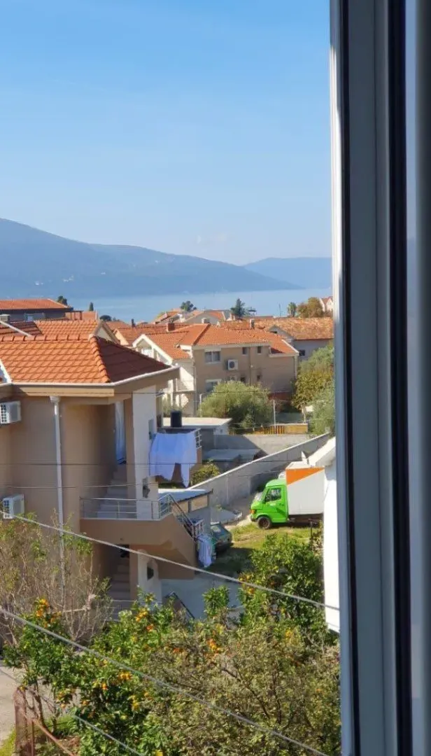 Prodaja, kuća, 370m², Kalimanj, Tivat