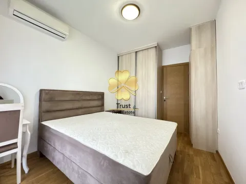 Izdavanje, dvosoban stan, 85m², City Kvart, Podgorica - image 13