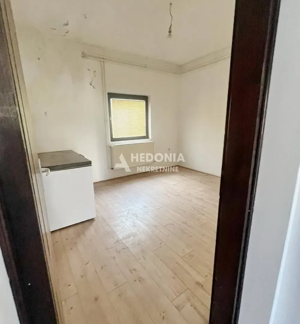Prodaja, kuća, 278m², Jajinci, Voždovac Sve Podlokacije