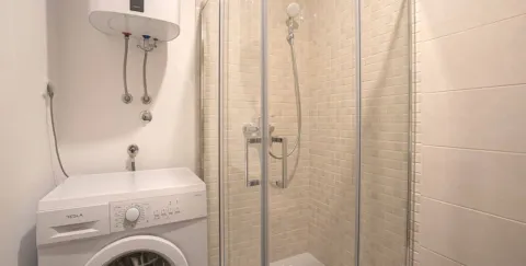 Rent, two bedroom apartment, 67m², Bečići, Budva - image 9