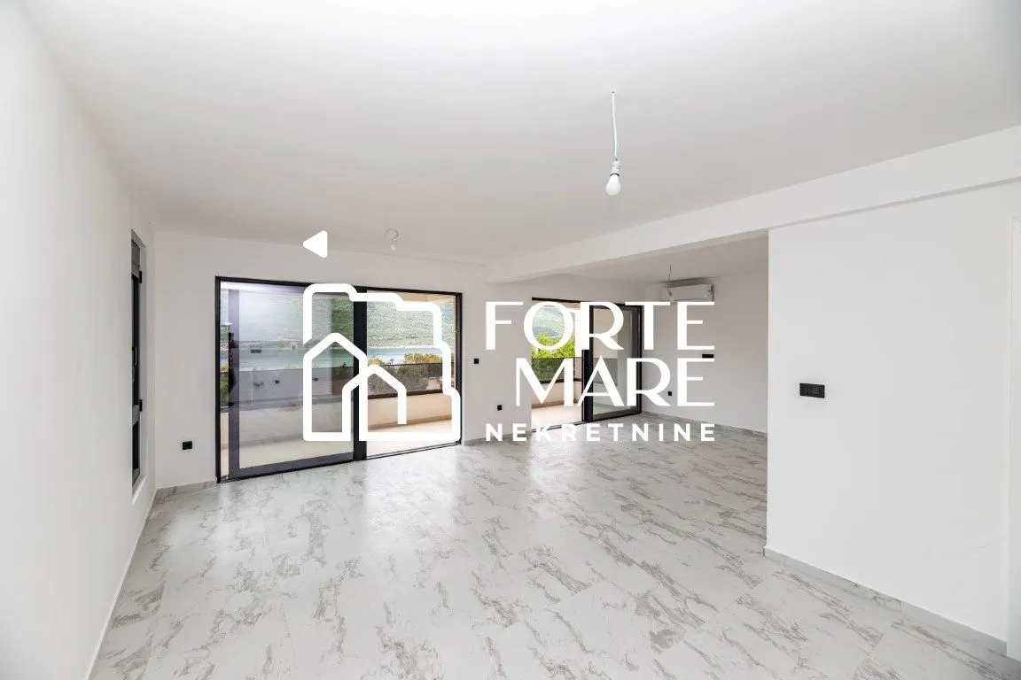 Prodaja, trosoban stan, 100m², Kumbor, Herceg Novi