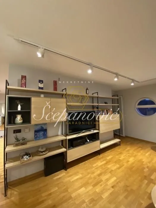 Prodaja, trosoban stan, 99m², Nova Detelinara, Novi Sad Sve Podlokacije