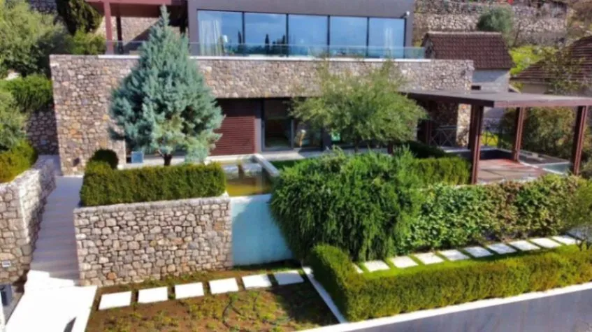 Prodaja, kuća, 234m², Masline, Podgorica