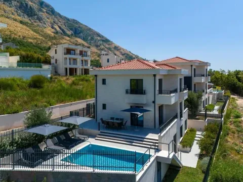 Izdavanje, kuća, 318m², Reževići, Budva - image 8