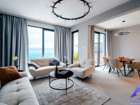 Prodaja, kuća, 220m², Reževići, Budva - image 1