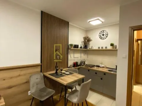 Sale, studio apartment, 24m², Blok 6, Podgorica - image 2