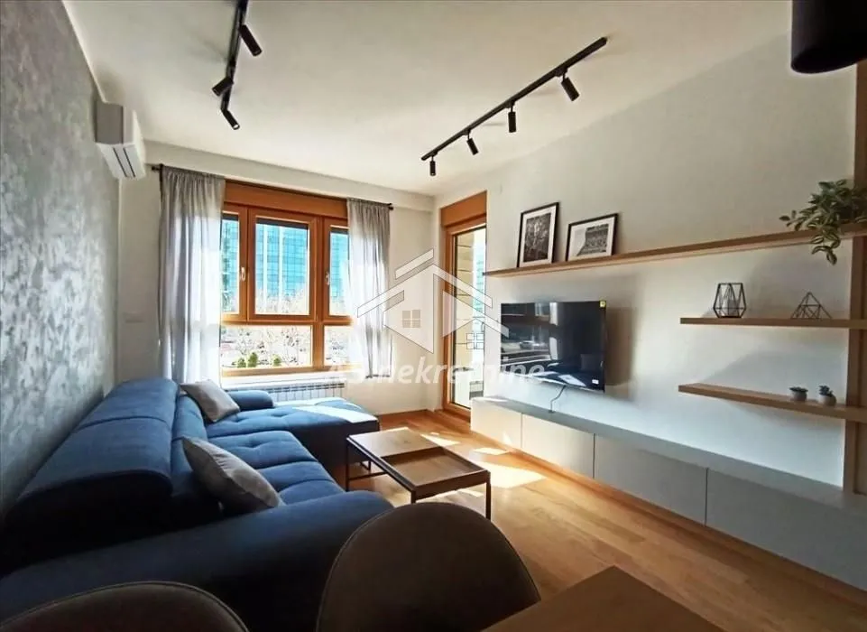 Izdavanje, dvosoban stan, 48m², Novi Beograd Blok 65, Novi Beograd Sve Podlokacije