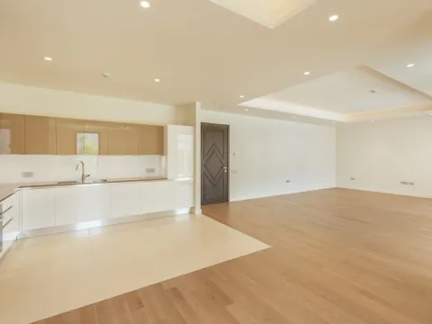 Prodaja, dvosoban stan, 171m², Kumbor, Herceg Novi - image 2