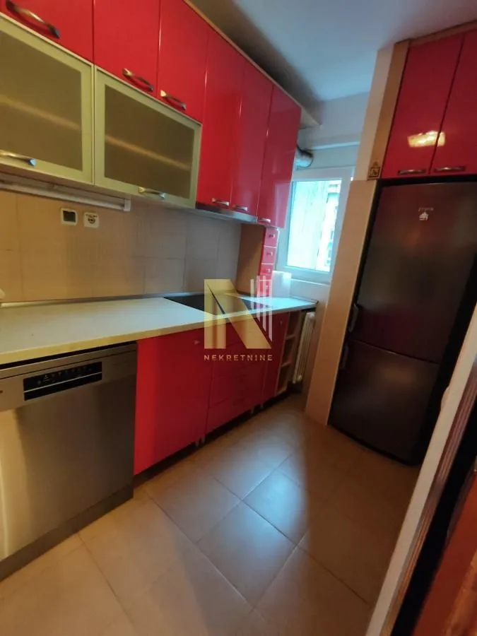 Izdavanje, trosoban stan, 73m², Kej, Novi Sad Sve Podlokacije
