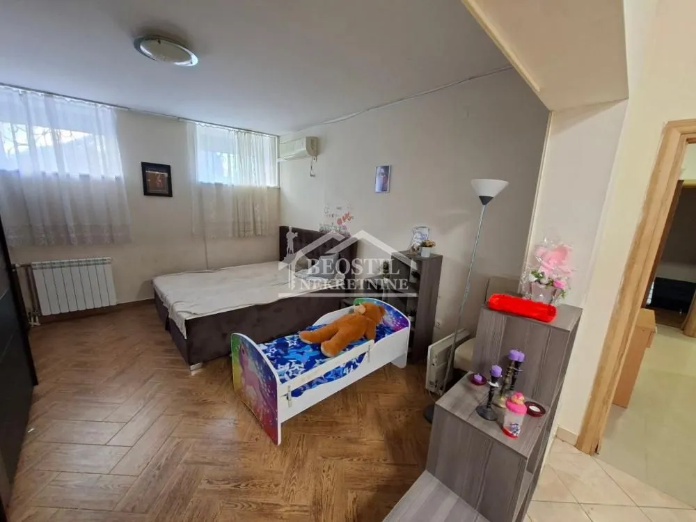 Prodaja, četvorosoban stan, 70m², Centar, Smederevo
