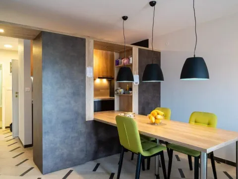 Prodaja, trosoban stan, 90m², Budva, Crna Gora - image 5