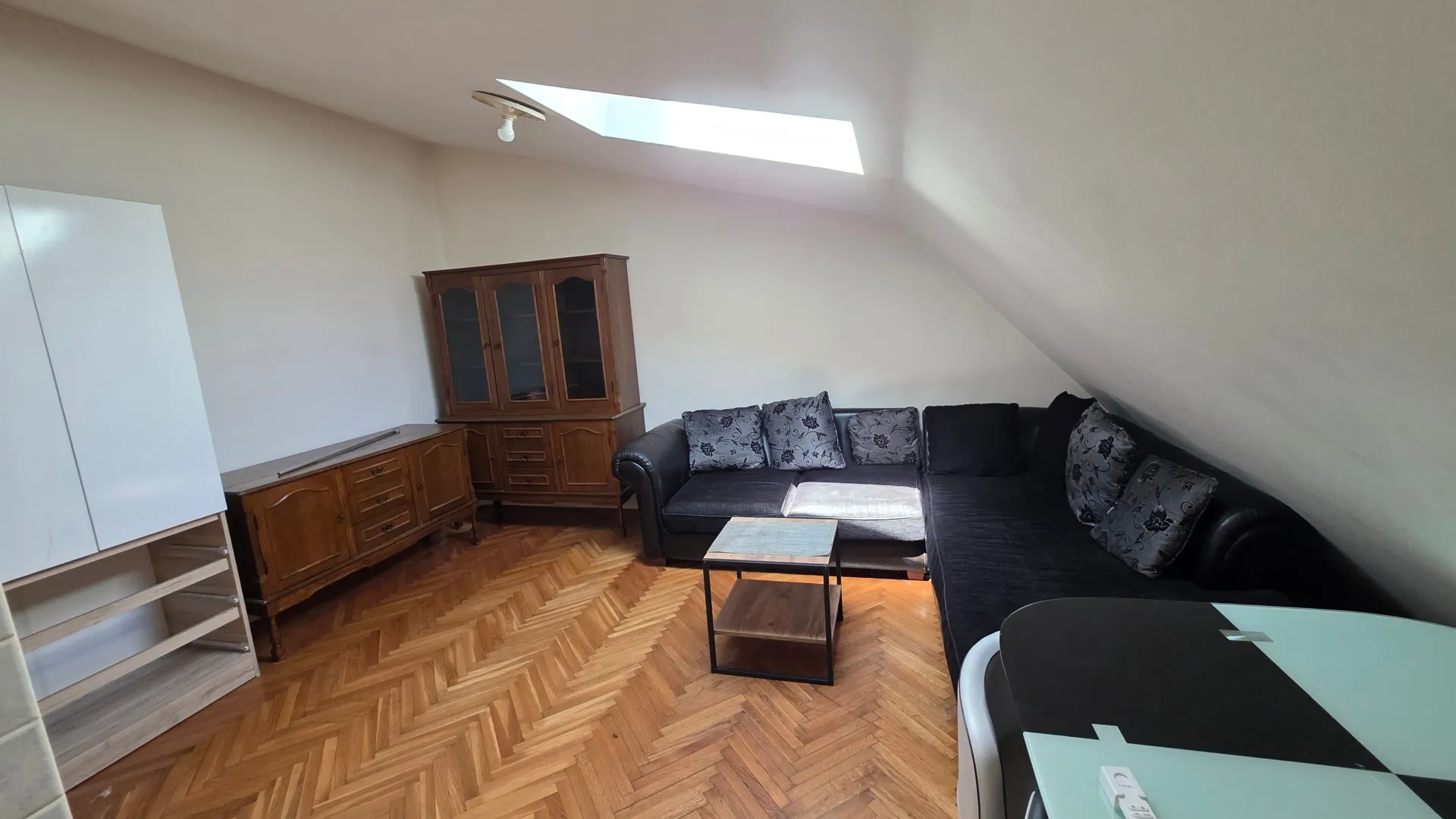 Rent, studio apartment, 25m², Stara Varoš, Podgorica