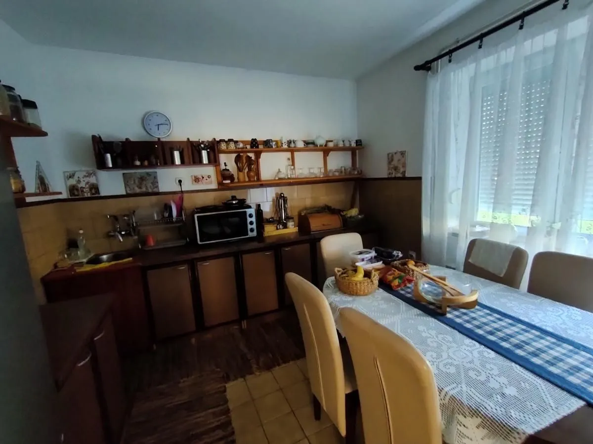 Prodaja, kuća, 240m², Sremska Kamenica, Petrovaradin