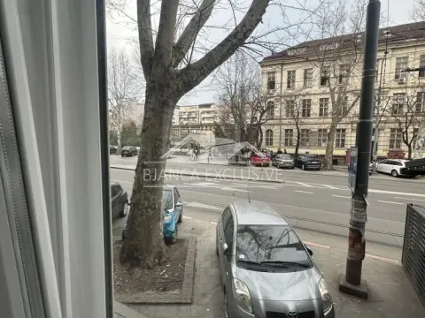 Prodaja, trosoban stan, 76m², Stari Grad, Beograd - image 10