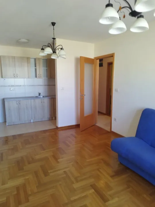 Prodaja, jednosoban stan, 45m², Stari Aerodrom, Podgorica