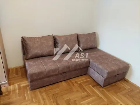 Rent, apartment, 28m², Bulevar patrijarha Pavla, Novi Sad Sve Podlokacije