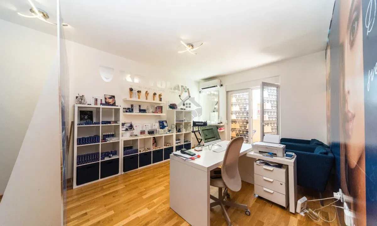 Izdavanje, poslovni prostor, 43m², Tuški Put, Podgorica