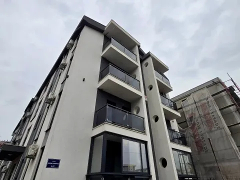 Rent, one bedroom apartment, 47m², Momišići, Podgorica - image 10