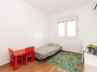 Izdavanje, dvosoban stan, 64m², City Kej, Podgorica - image 9