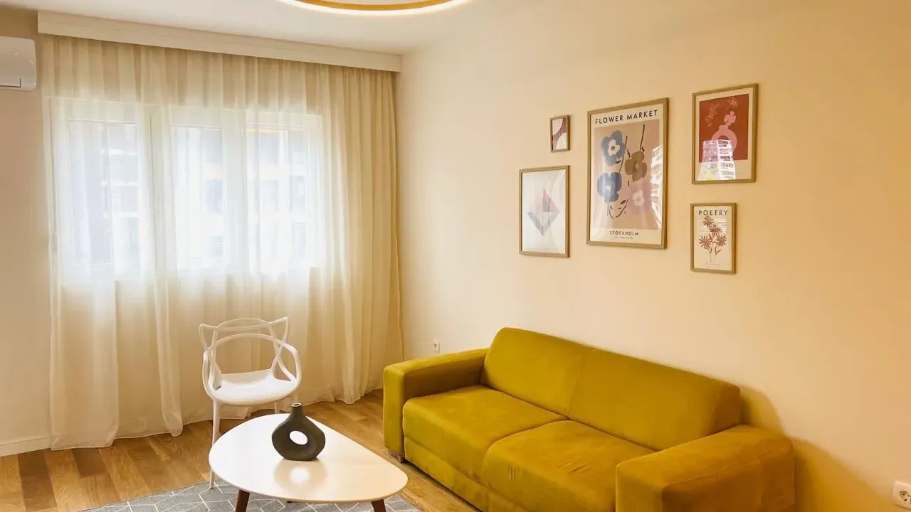 Izdavanje, jednosoban stan, 50m², Central Point, Podgorica