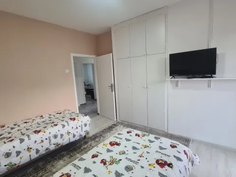 Izdavanje, dvosoban stan, 140m², Podgorica, Crna Gora - image 14