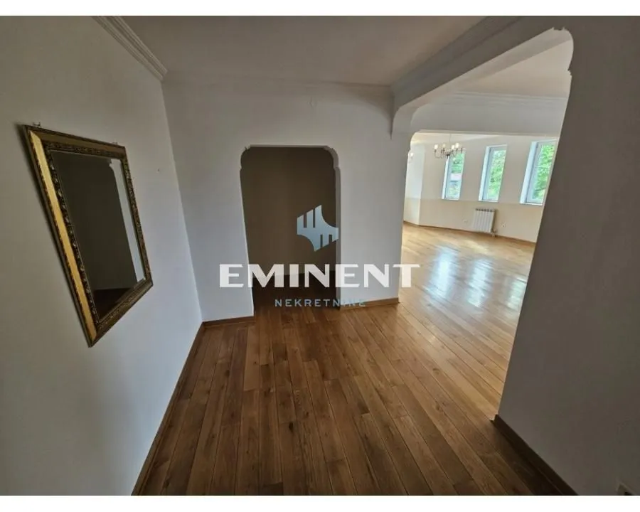 Rent, four bedroom apartment, 115m², Savski Venac, Beograd