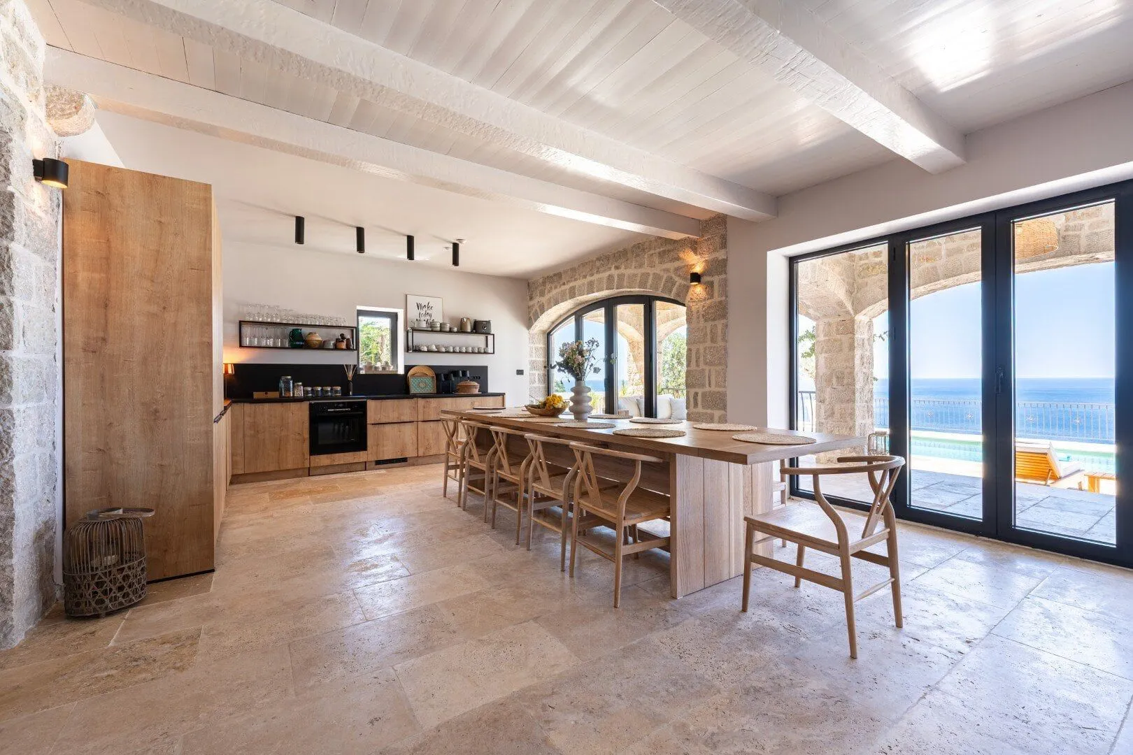 Sale, house, 374m², Drobni pijesak, Budva