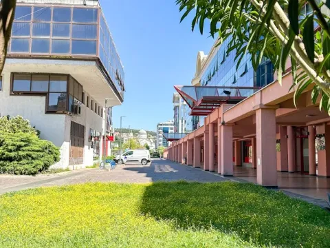 Rent, office space, 35m², Preko Morače, Podgorica - image 9