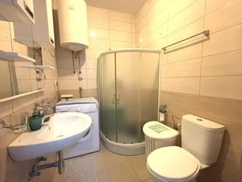 Rent, one bedroom apartment, 45m², Ljubović, Podgorica - image 8