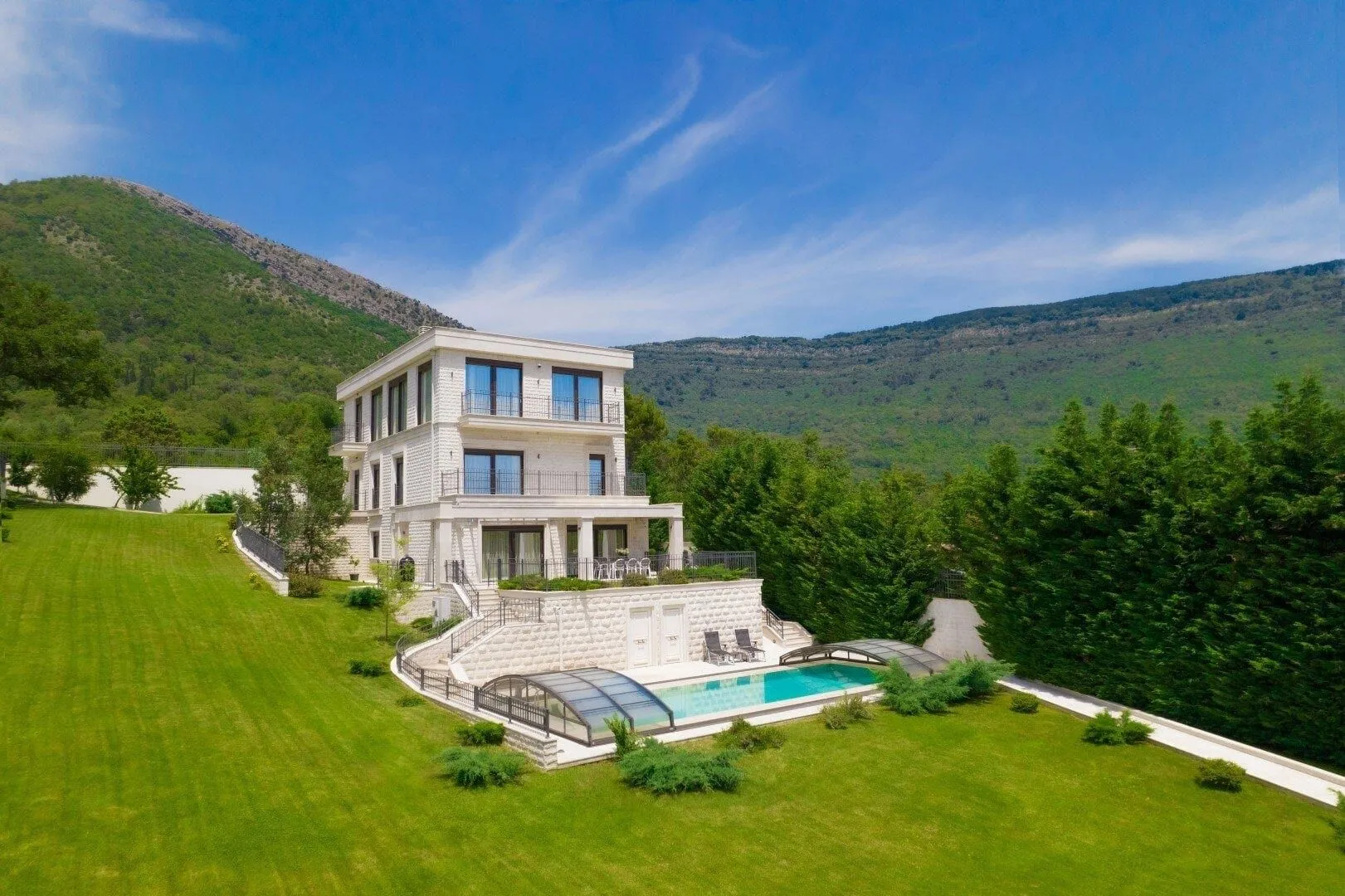 Prodaja, kuća, 750m², Kotor, Crna Gora