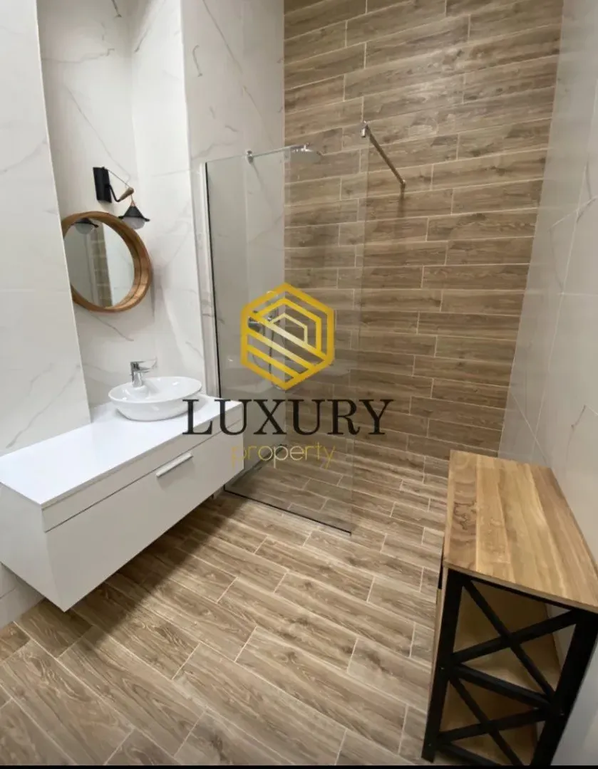 Prodaja, trosoban stan, 110m², Momišići, Podgorica