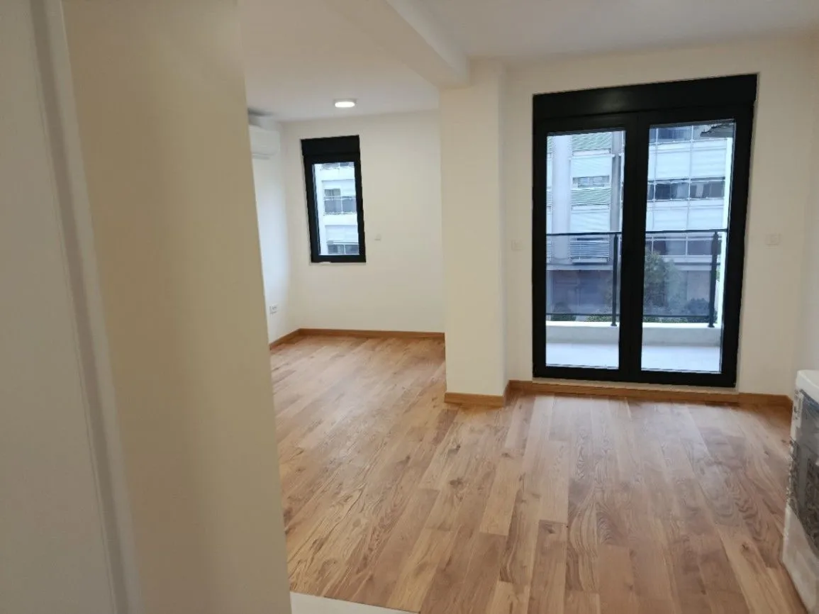 Rent, studio apartment, 40m², Tološka šuma, Podgorica