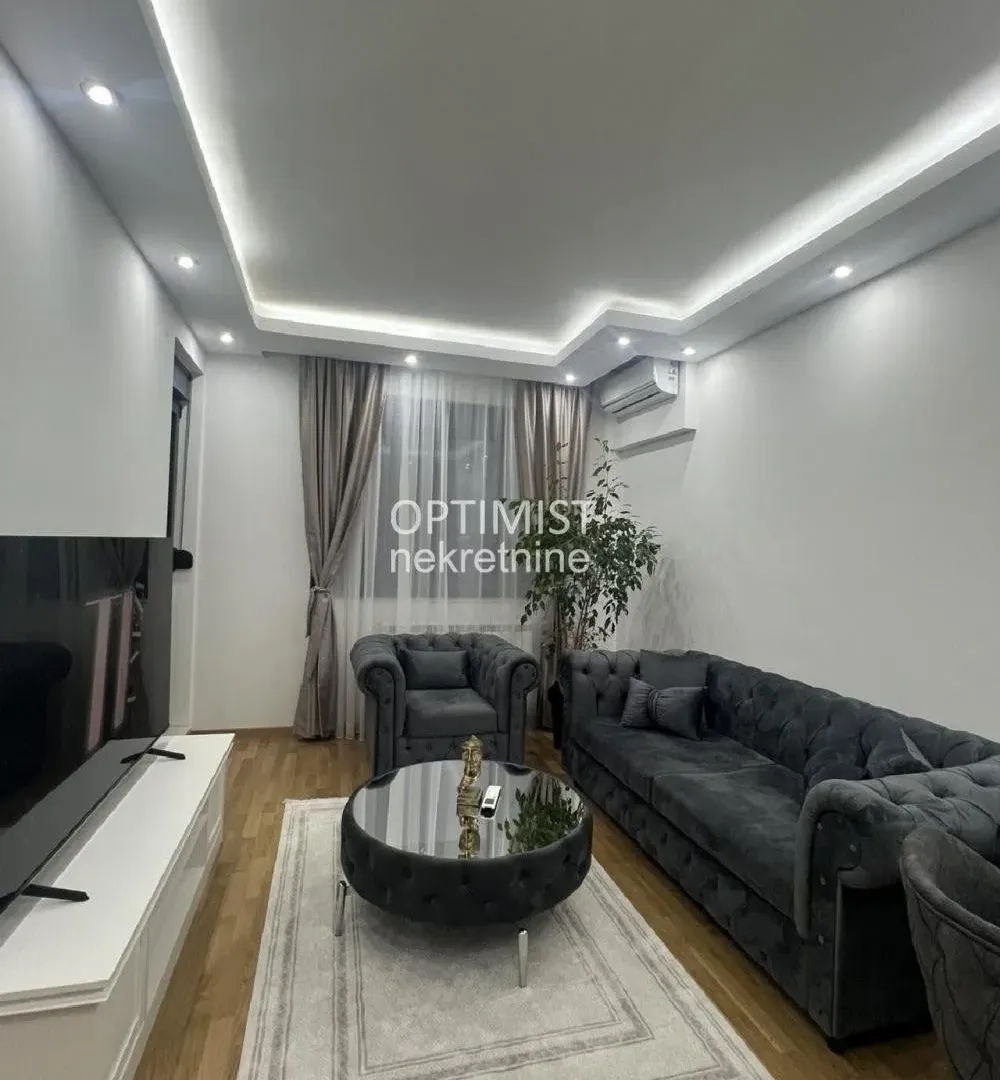 Prodaja, jednosoban stan, 42m², Banovo Brdo, Beograd