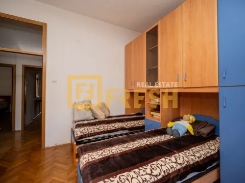 Izdavanje, trosoban stan, 140m², Gorica C, Podgorica - image 15