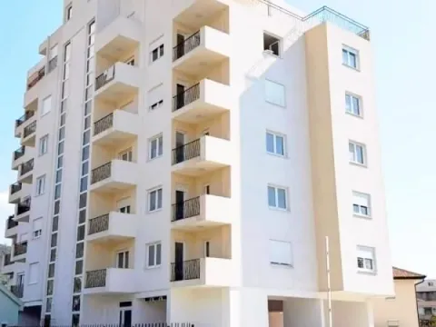 Prodaja, garsonjera, 32m², Bar, Crna Gora - image 12