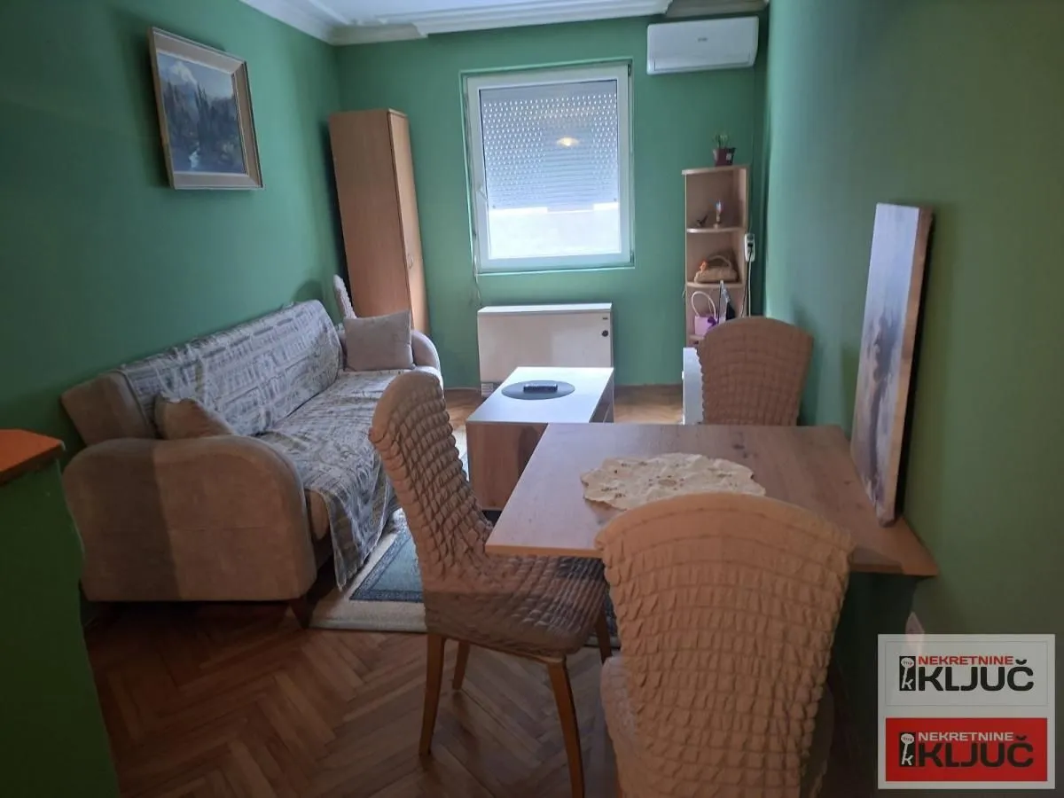 Izdavanje, jednosoban stan, 34m², Centar, Novi Sad