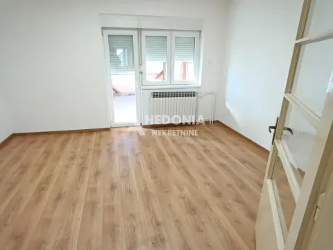 Poslovni prostor in Zemun Sve Podlokacije