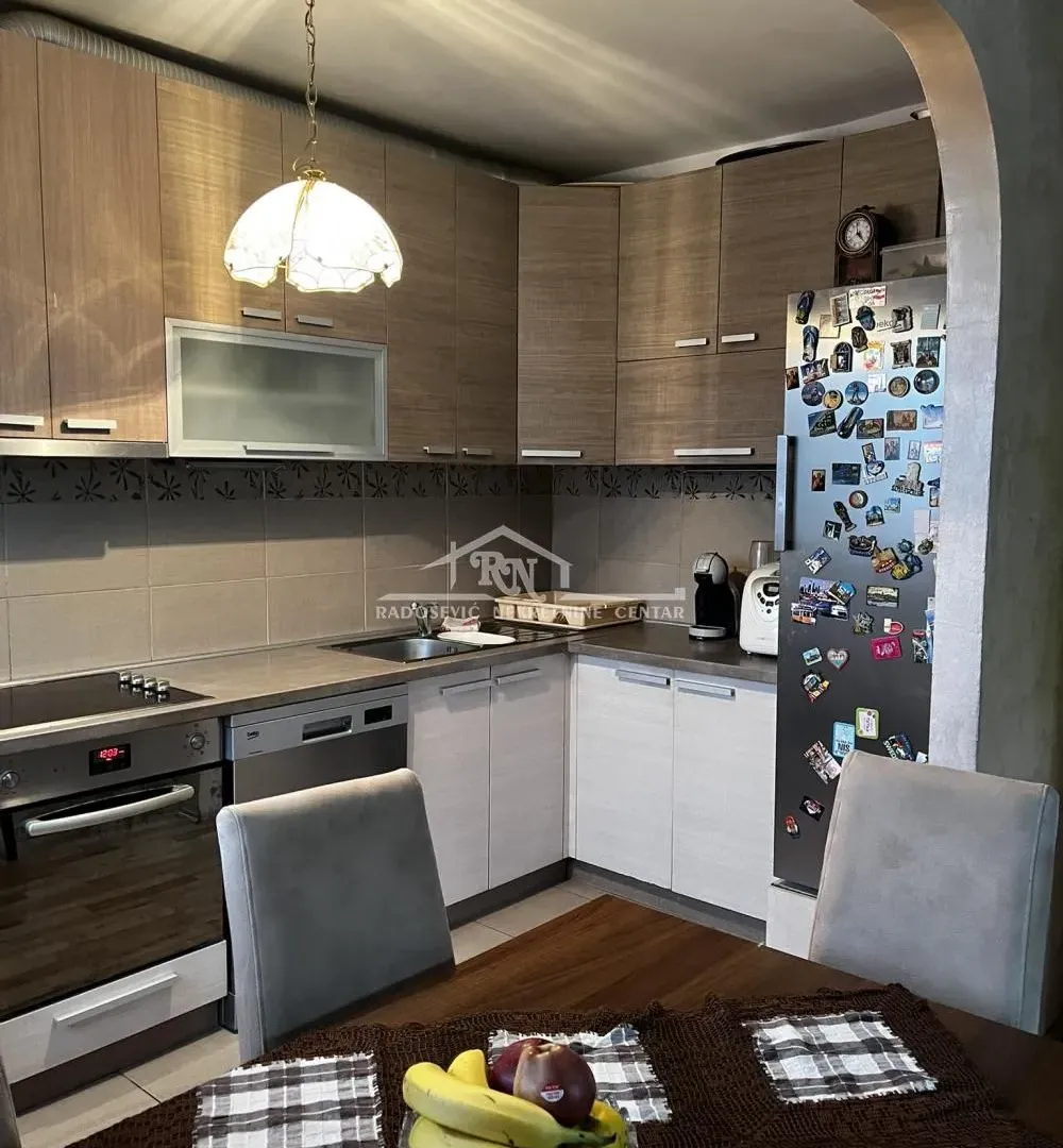 Sale, apartment, 110m², Karaburma, Palilula Sve Podlokacije