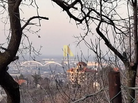 Zemljište in Sremska Kamenica