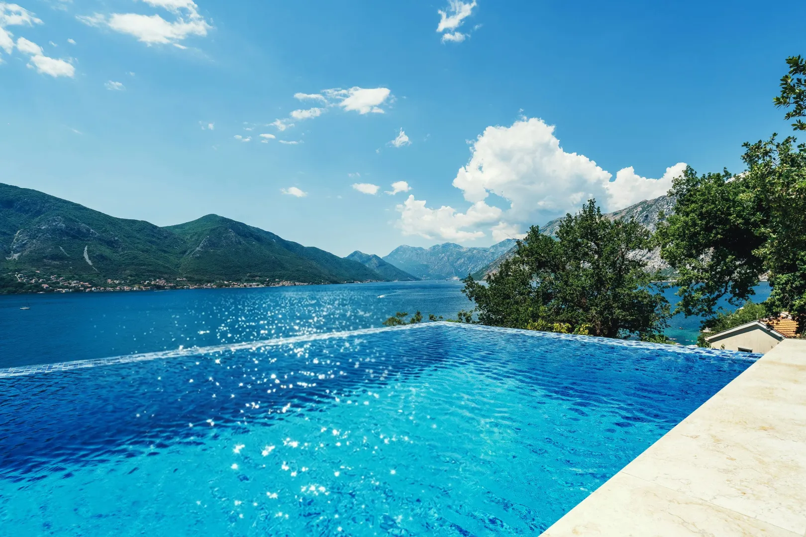 Prodaja, kuća, 413m², Dobrota, Kotor