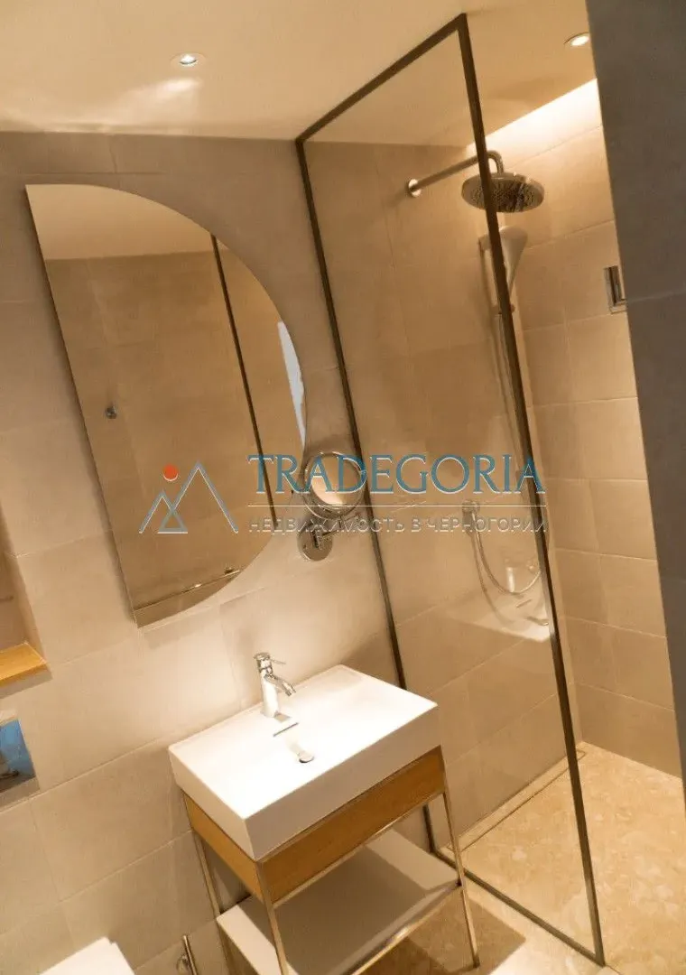 Prodaja, stan, 62m², Tivat, Crna Gora
