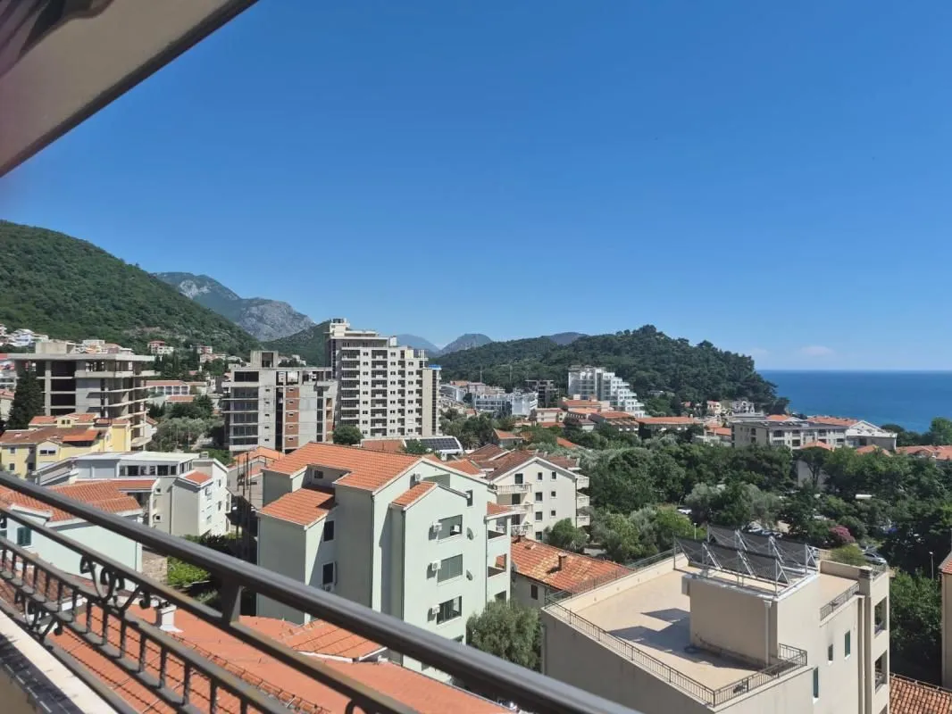 Prodaja, dvosoban stan, 69m², Petrovac, Budva